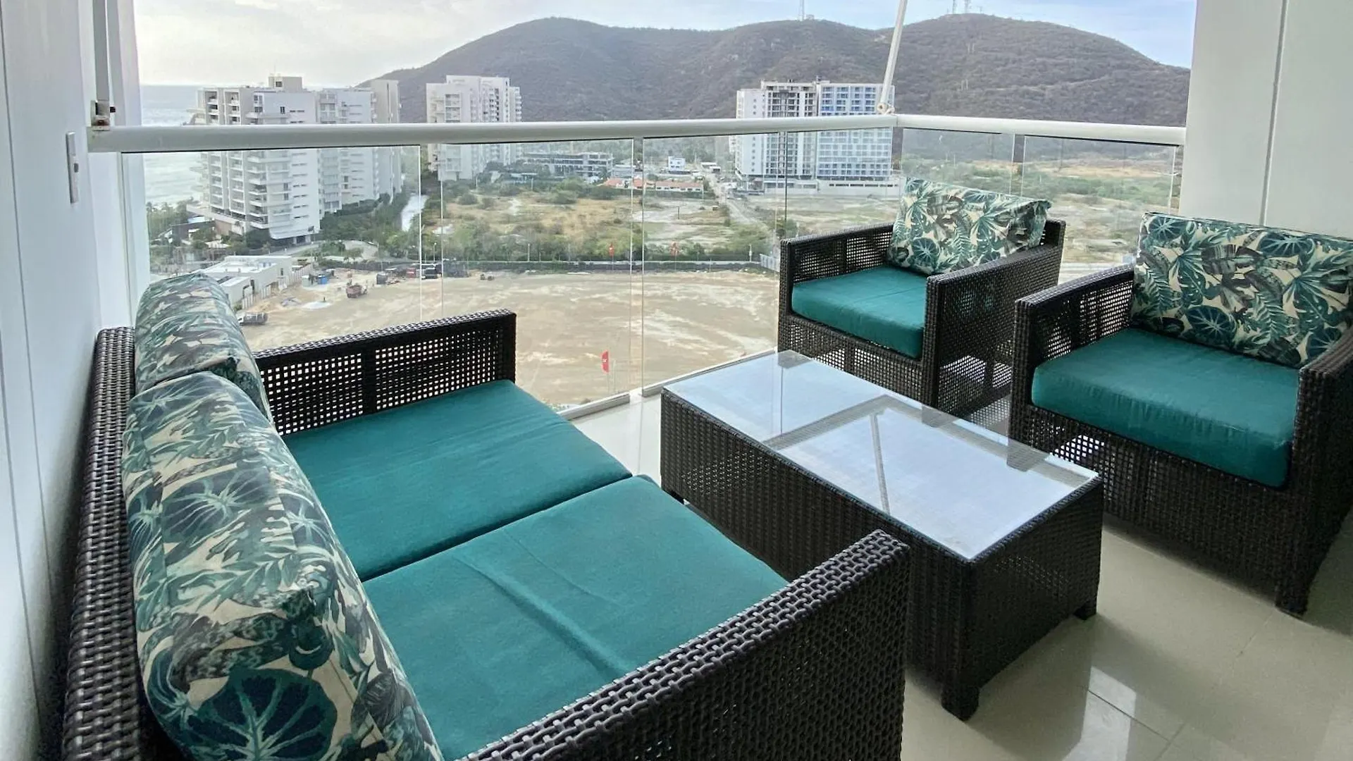 Apto 3 Habitaciones Vistas Al Mar Pozos Colorados Santa Marta  Apartment Santa Marta (Magdalena)